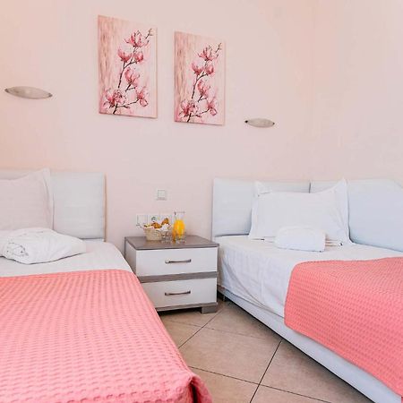Marinis Boutique Rooms Nea Iraklitsa Kültér fotó