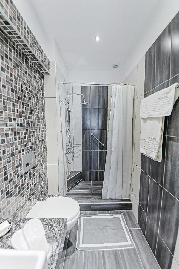 Marinis Boutique Rooms Nea Iraklitsa Kültér fotó