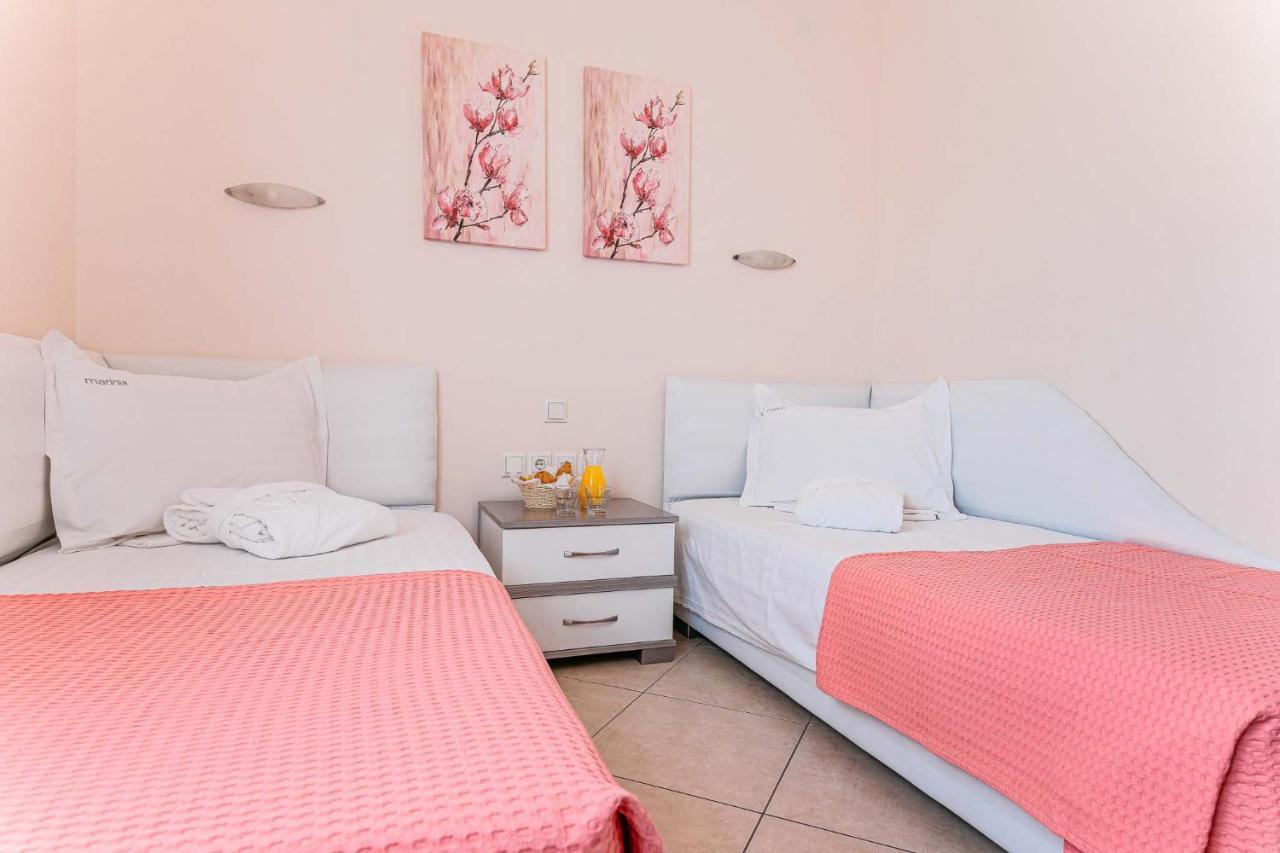 Marinis Boutique Rooms Nea Iraklitsa Kültér fotó