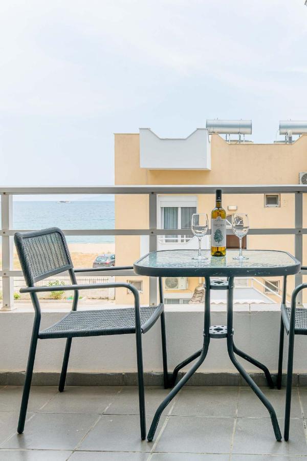 Marinis Boutique Rooms Nea Iraklitsa Kültér fotó