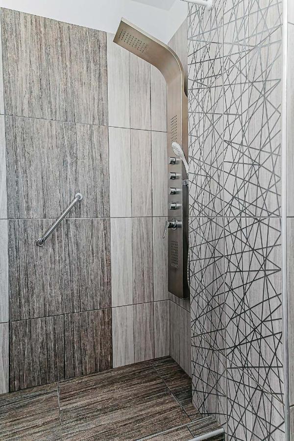 Marinis Boutique Rooms Nea Iraklitsa Kültér fotó