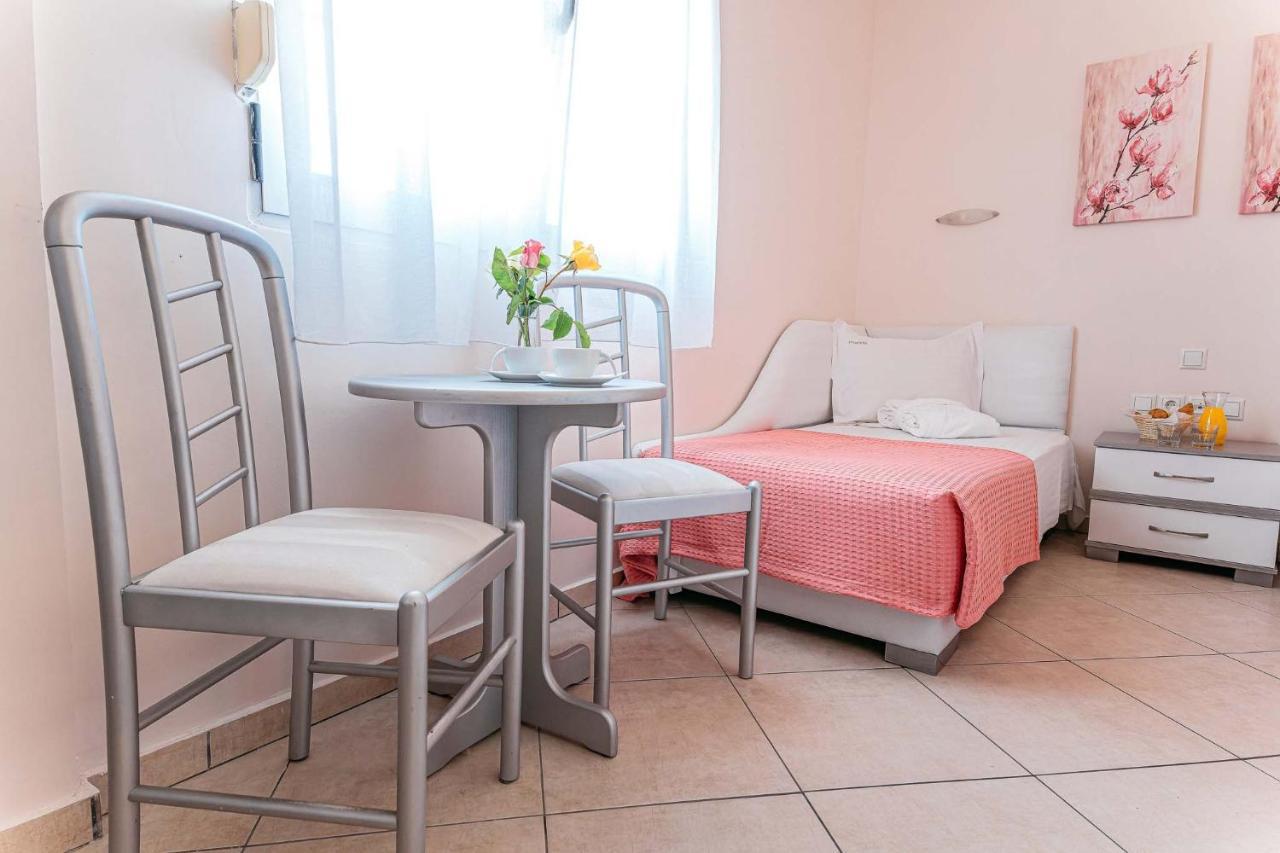 Marinis Boutique Rooms Nea Iraklitsa Kültér fotó