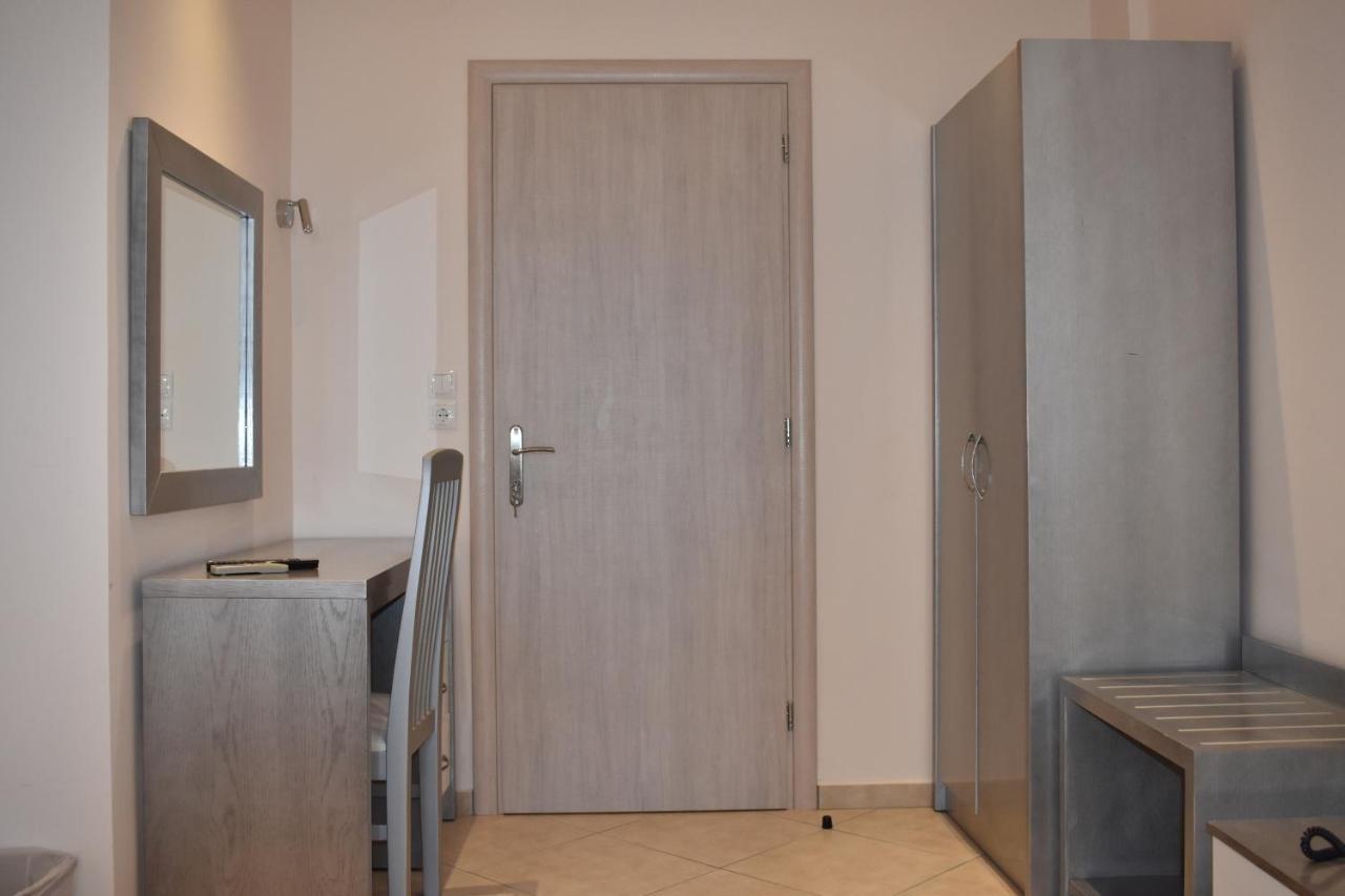 Marinis Boutique Rooms Nea Iraklitsa Kültér fotó