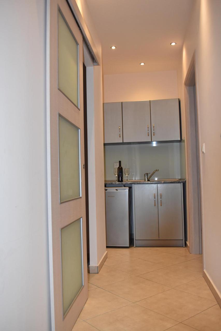 Marinis Boutique Rooms Nea Iraklitsa Kültér fotó