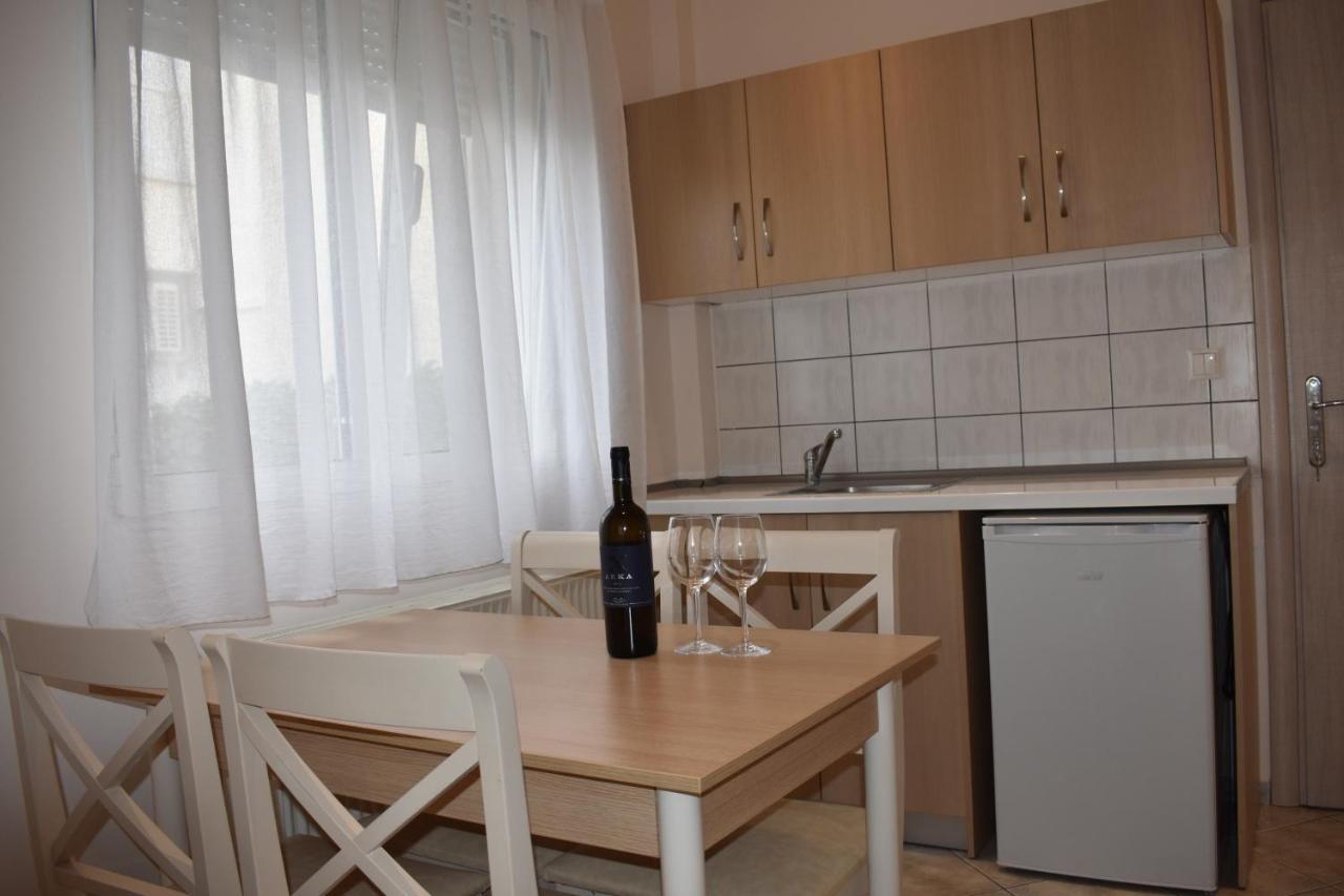 Marinis Boutique Rooms Nea Iraklitsa Kültér fotó